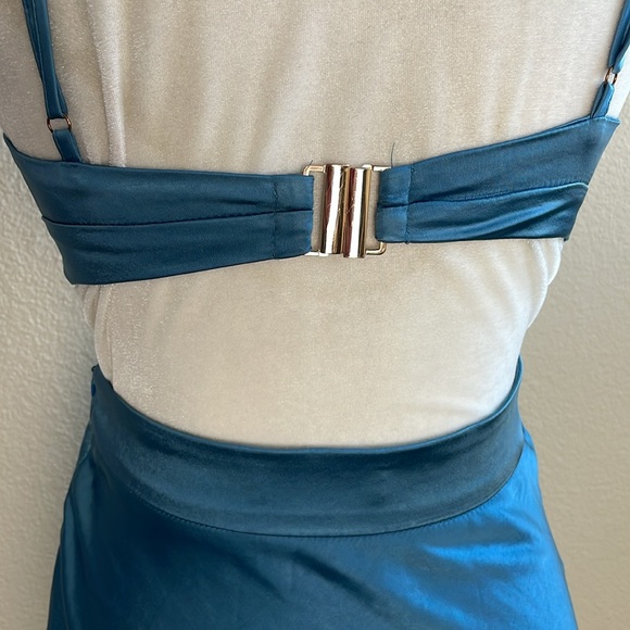 SHOWPO - PRECIOUS MAXI DRESS - PLUNGE CUT OUT DOUBLE SPLIT DRESS IN STEEL BLUE - Picture 11 of 12